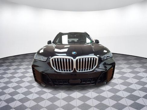 Used 2026 BMW X5 xDrive40i w/ M Sport Package image 5