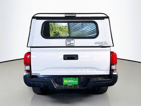 Used 2022 Toyota Tacoma SR RWD image 8