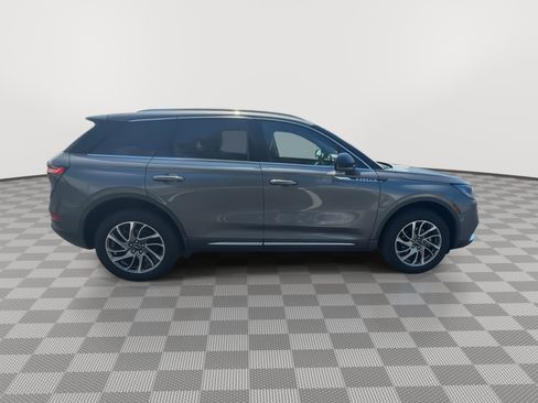 Used 2022 Lincoln Corsair AWD w/ Equipment Group 101A image 9