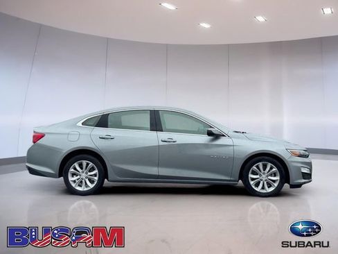 Used 2025 Chevrolet Malibu LT FWD image 3