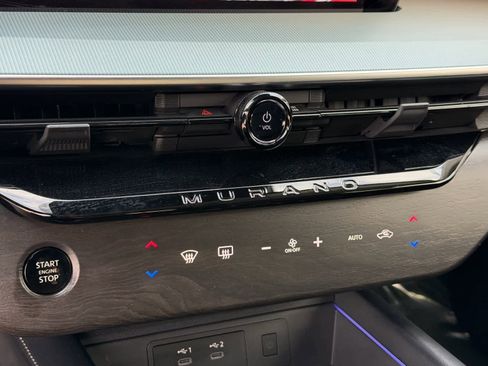 Certified 2025 Nissan Murano SL image 27