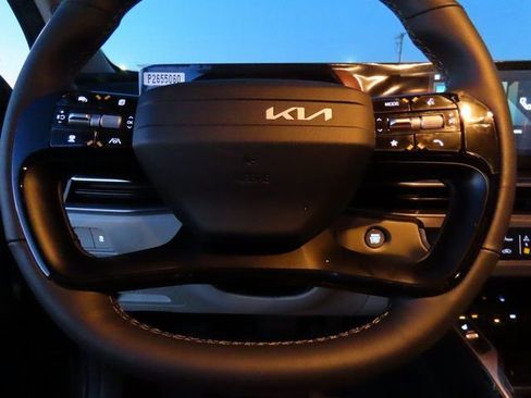 New 2026 Kia Sorento S AWD/4WD image 28