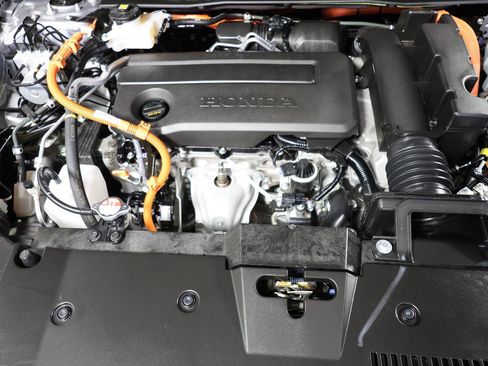 Used 2026 Honda CR-V Sport Touring image 28