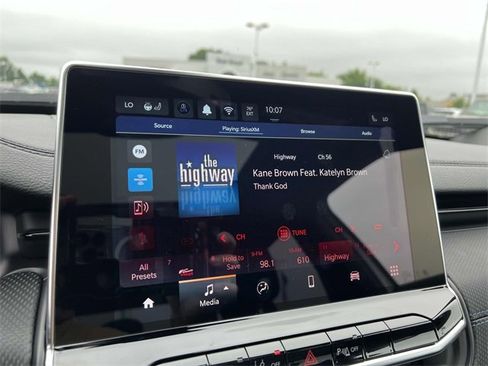 New 2025 Jeep Compass Limited w/ Sun & Sound Group image 19