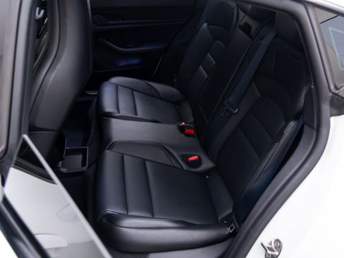 Used 2021 Porsche Taycan 4S image 14