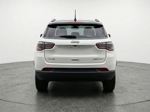 Used 2025 Jeep Compass Limited AWD/4WD image 7