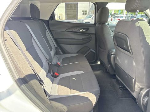 Used 2022 Chevrolet TrailBlazer LT FWD image 24