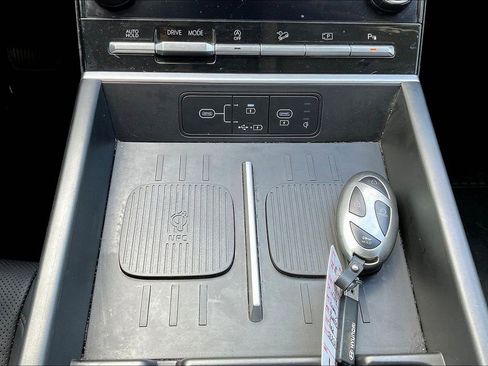 Used 2024 Hyundai Santa Fe SEL image 24