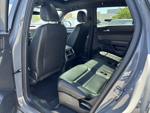 Certified 2023 Volkswagen Atlas Cross Sport SE w/ Panoramic Sunroof Package AWD/4WD image 21