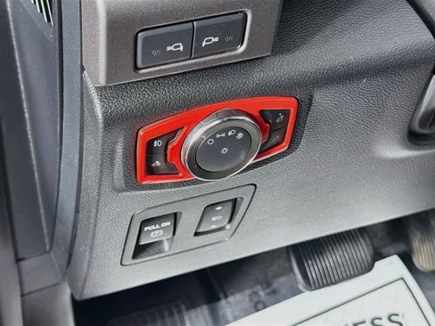 Used 2020 Ford F150 XLT w/ Equipment Group 302A Luxury AWD/4WD image 10