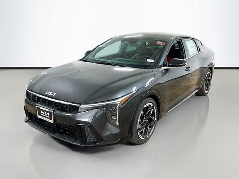 New 2025 Kia K4 GT-Line image 3