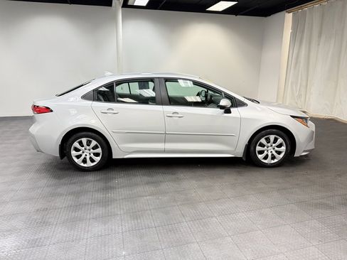Used 2023 Toyota Corolla LE image 7