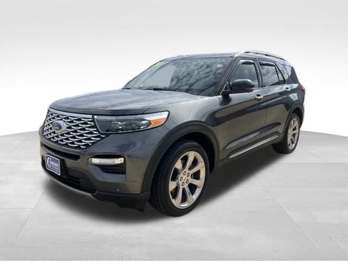 Used 2020 Ford Explorer Platinum w/ Premium Technology Package image 4