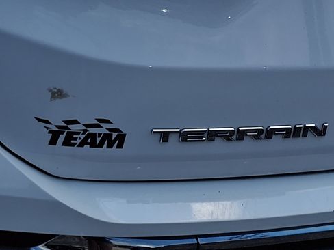 Used 2019 GMC Terrain SLT w/ Preferred Package AWD/4WD image 32