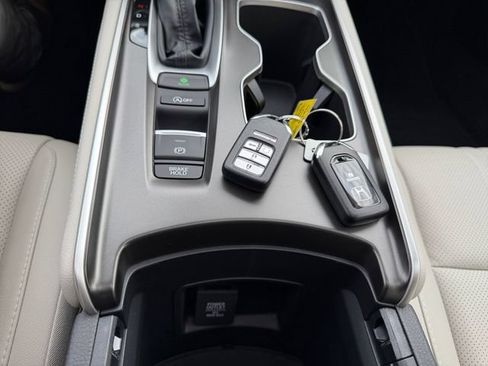 Used 2021 Honda Accord EX-L image 31
