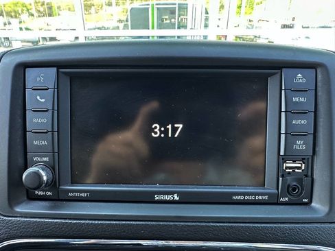 Used 2019 Dodge Grand Caravan SE image 26