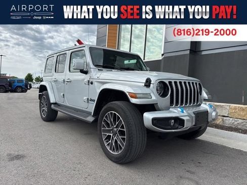 Used 2023 Jeep Wrangler Unlimited Sahara AWD/4WD image 1
