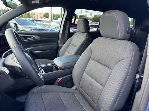 Used 2026 Chevrolet Traverse LT w/ Driver Confidence Package FWD image 14
