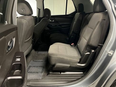 Used 2019 Chevrolet Traverse LT image 11