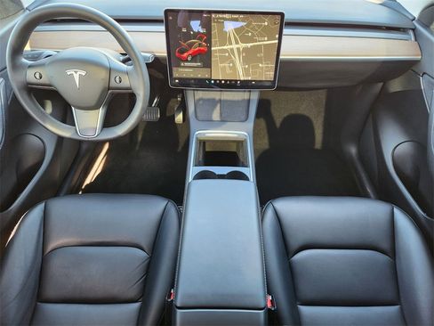 Used 2021 Tesla Model Y 2WD image 27