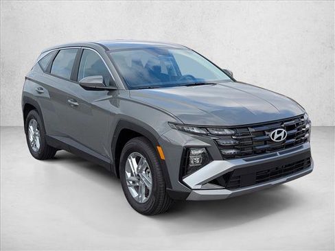 New 2026 Hyundai Tucson SE image 3