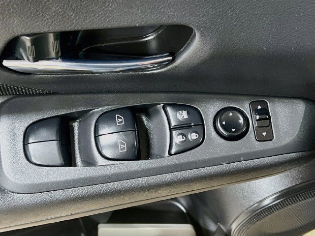 Used 2023 Nissan Kicks SV w/ Exterior Package FWD image 17