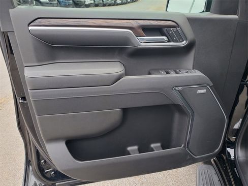 New 2026 GMC Sierra 1500 SLT w/ SLT Premium Plus Package image 9