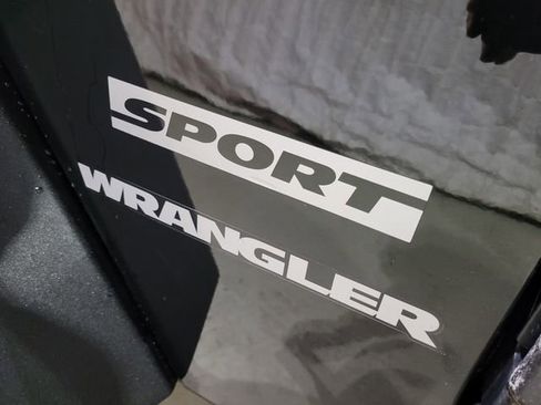 Used 2012 Jeep Wrangler Sport image 19