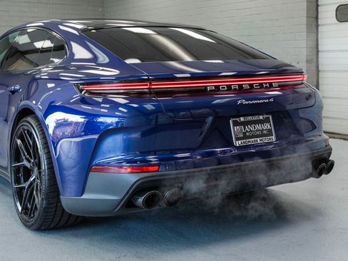 Used 2024 Porsche Panamera 4 image 41