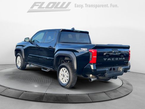 Certified 2025 Toyota Tacoma TRD Off-Road image 6