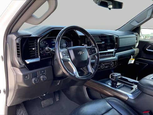 Used 2022 Chevrolet Silverado 1500 RST w/ Texas Edition Plus RWD image 17