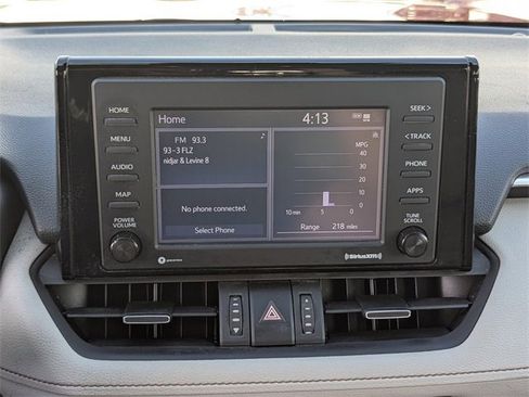 Used 2020 Toyota RAV4 XLE Premium image 25