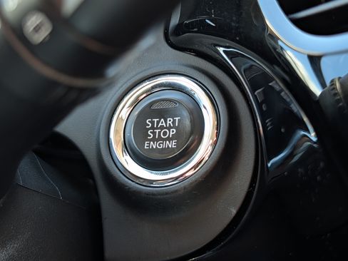Used 2020 Mitsubishi Outlander SEL AWD/4WD image 29