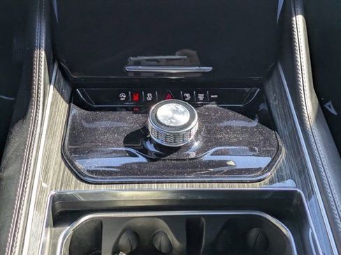 Used 2022 Jeep Wagoneer Series II image 17