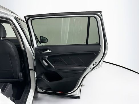 Used 2024 Volkswagen Tiguan Wolfsburg Edition image 30