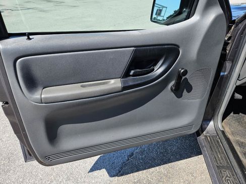 Used 2010 Ford Ranger XL RWD image 12