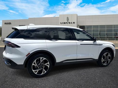 New 2026 Lincoln Nautilus Premier AWD/4WD image 5