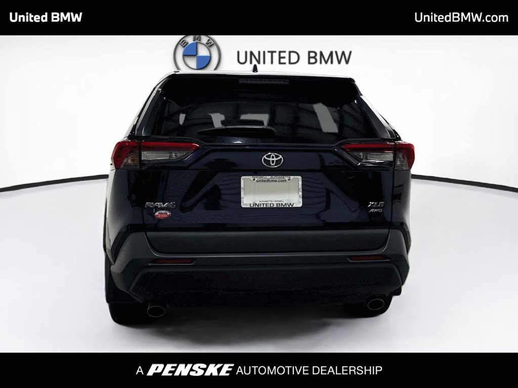 Used 2022 Toyota RAV4 XLE Premium AWD/4WD image 6