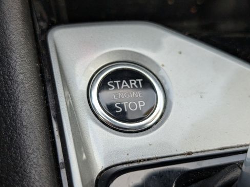 Used 2024 Nissan Altima 2.5 SV FWD image 24