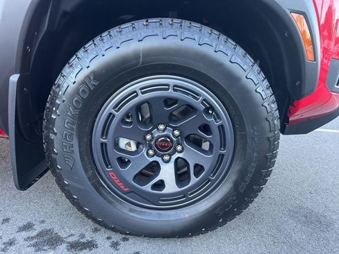 New 2025 Nissan Frontier PRO-4X w/ Pro Convenience Package image 23