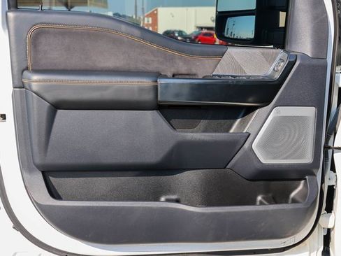 Used 2024 Ford F250 Platinum w/ FX4 Off-Road Package image 13