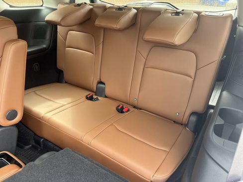 New 2026 Nissan Pathfinder Platinum FWD image 22