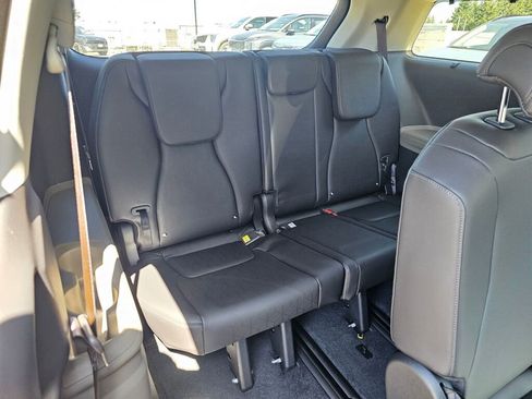 New 2026 Kia Carnival SX image 30