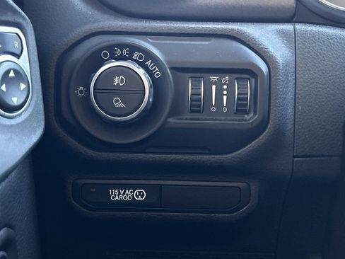 Used 2020 Jeep Gladiator Mojave AWD/4WD image 22