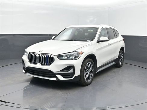 Used 2021 BMW X1 sDrive28i image 1