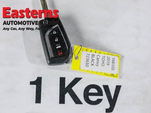 Used 2019 Toyota Camry SE image 23