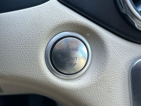Used 2019 Mercedes-Benz GLA 250 image 21