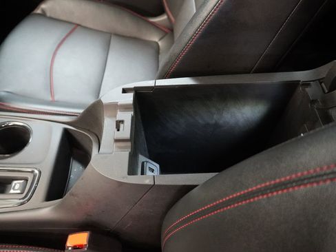 Used 2023 Chevrolet Equinox RS w/ RS Leather Package image 28