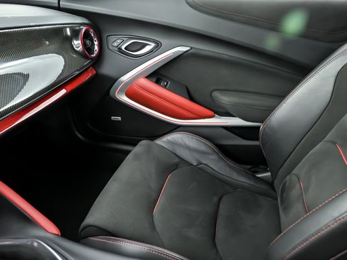 Used 2020 Chevrolet Camaro ZL1 image 41