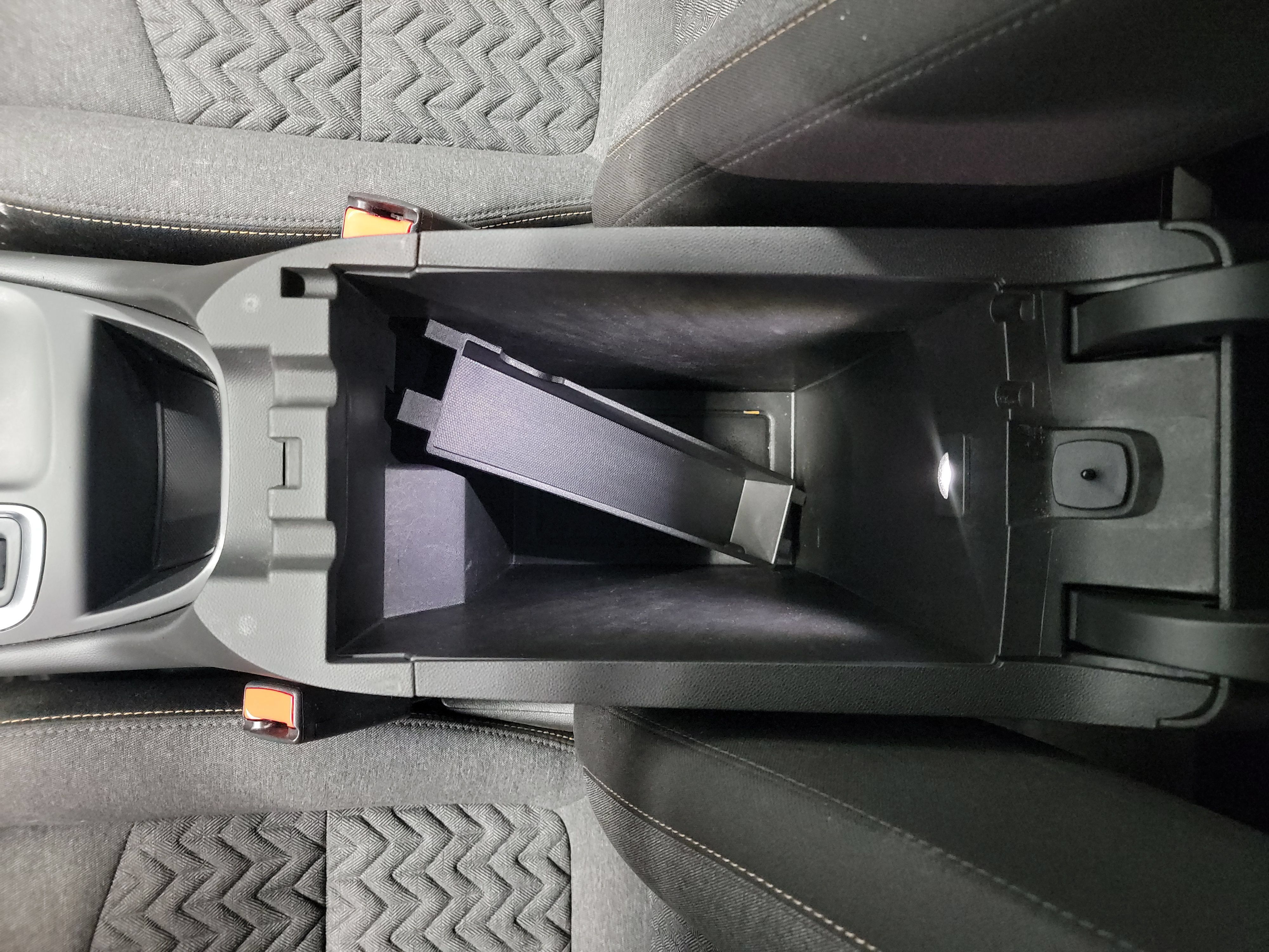 Used 2023 Chevrolet Equinox LT FWD image 28